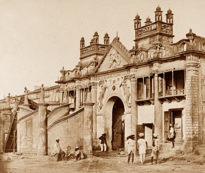 Una puerta que conduce al Kaiserbagh, Lucknow de Felice Beato